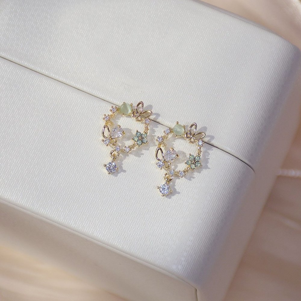 NEW 14K Gold Plated Diamond Flower Butterfly Circle Earrings - Picture 3 of 6